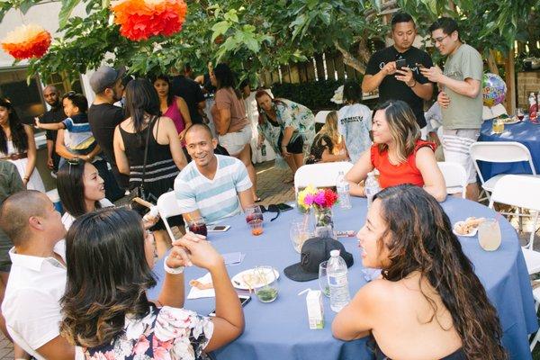 Relaxing backyard soirée