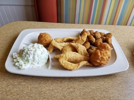 Country Fish plate, 2 sides for $4.99