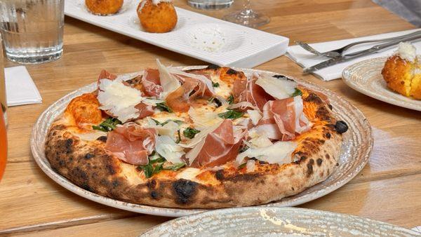 Prosciutto e Parmigiano Pizza