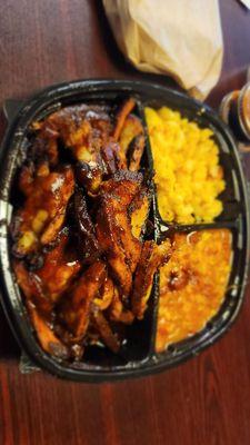 Large Rib Tip and Mac and cheese with Brunswick stew.