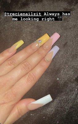 Acrylic nail set