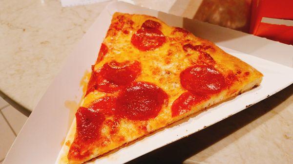 pepperoni pizza slice