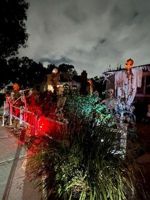 The Skeleton House" on Clark & Ontario right around the corner from "The Clown House" & Mystic Museum @ Halloween on W Clark Burbank