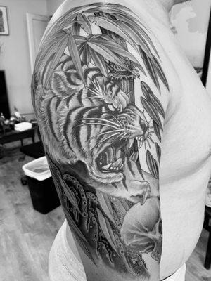 Tiger half sleeve. Work in progress