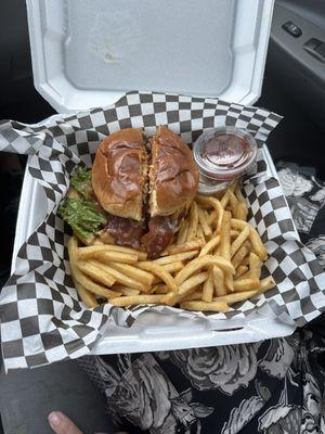 Cheeseburger and fries