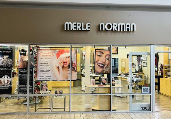 The place for the beautiful face. Merle Norman Beauty Consultants understand your skin and know how to take care of it.