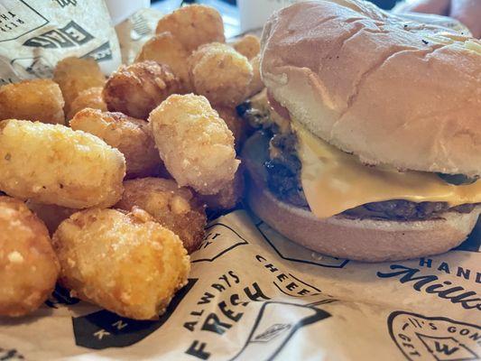 Classic Cheeseburger and tater tots