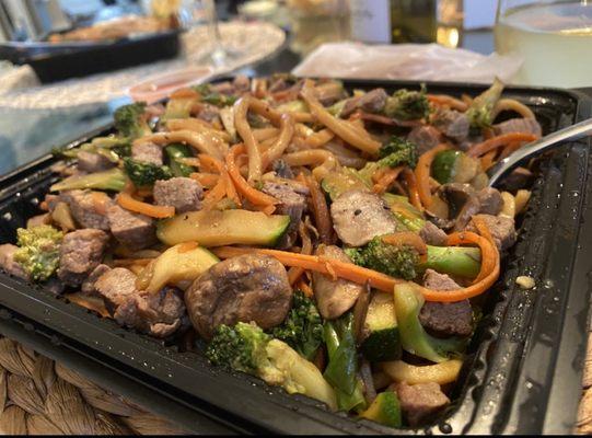 Steak, veggies and Mongolian sauce- YUM!!