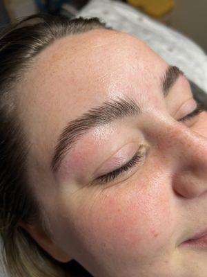 Perfect brows, brow lamination