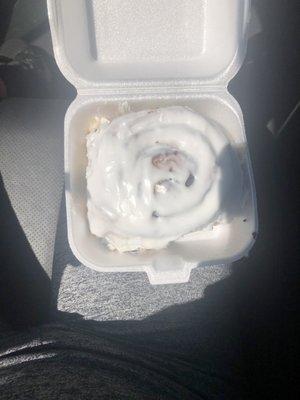 Look at that delicious cinnamon roll ;)