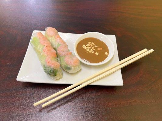 Fresh Spring Rolls and Peanut Sauce