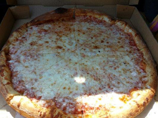 Best 16"pizza around!!!! Awesome crust, great flavor, piping hot!!!