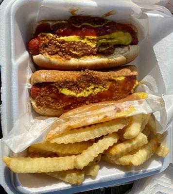 The best chili dogs in the world !  Crinkle cut fries.