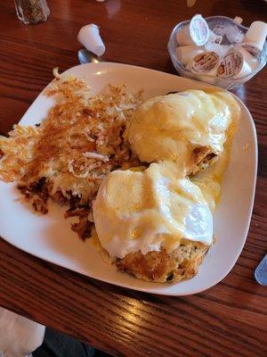 Crabcakes Benedict