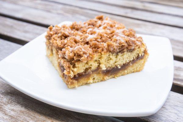 Apple butter coffee cake