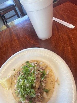 1 carnitas taco 1 small jugo de naranja