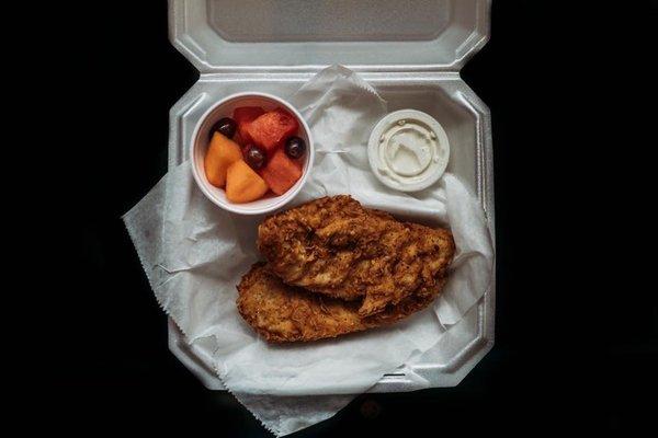 Chicken tenders with fruit