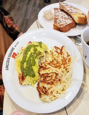 Pesto Omelet with Hash Browns at Lincoln Square Irvington