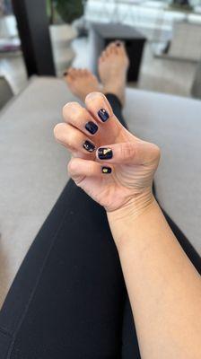 Indigo gel, with gold flakes. Absolute perfection.