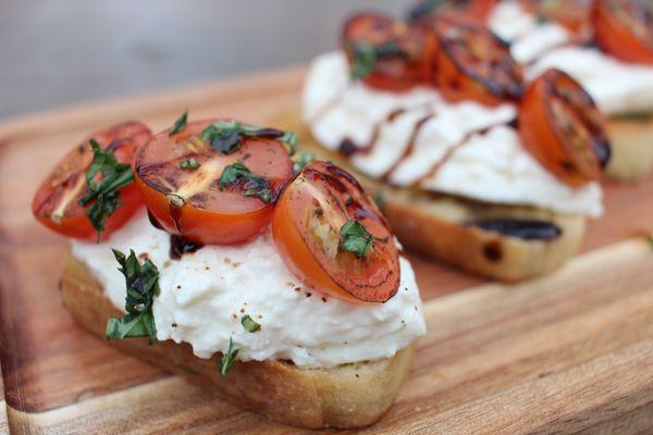 Burrata Roasted Tomato Crostini