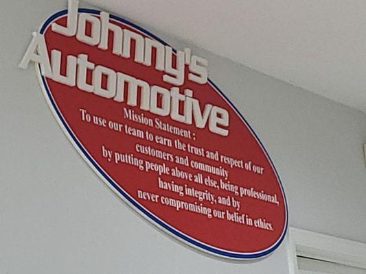 Johnnys Automotive LLC