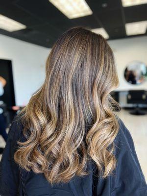 Dimensional Brunette/ brunette balayage