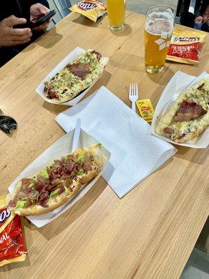 Ordered two Tijuana dogs and a King dog. We were super satisfied, hot dog was so good!  Very filling portion.