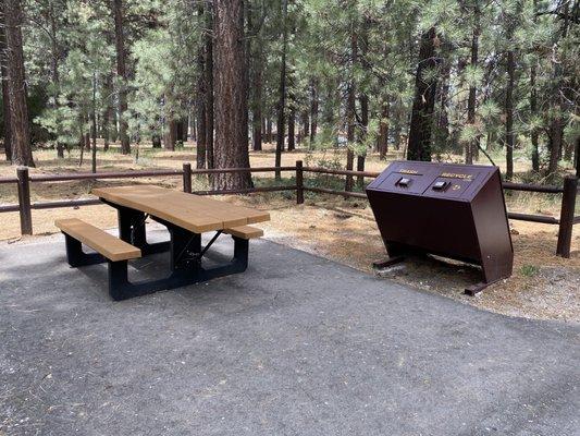 Picnic table along the trail.