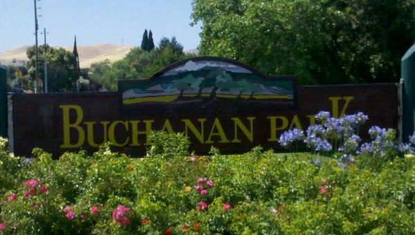 Buchanan Park entrance