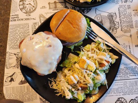 Cubano Burger, cesar salad