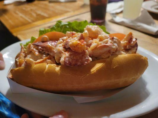 Lobster roll