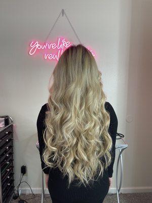 24" weft extensions  Book a consultation now (princesslashez)