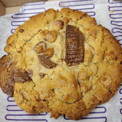 Deluxe peanut butter cookie