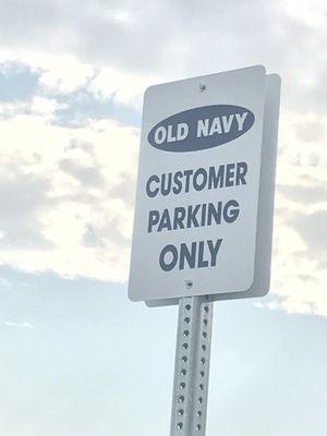 No handicap parking "ThankYou Old Navy"