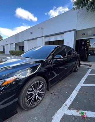 5% Ceramic Tint on both front and rear windows.