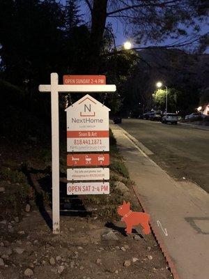 NextHome provides a one of a kind reflective listing sign that enables passer buyers to clearly see your property info even at night.