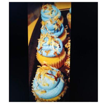 Pina Colada Cupcakes | Ocean Theme | Coconut Buttercream| Toasted Coconut Garnish