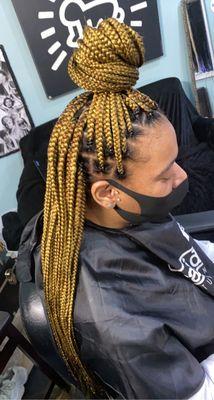 Medium knotless braids