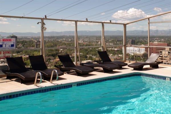 Pool ready for swimmers. An unobstructed deck at least 5 feet wide shall entirely surround the pool. This regulation doesn't apply to Lido!