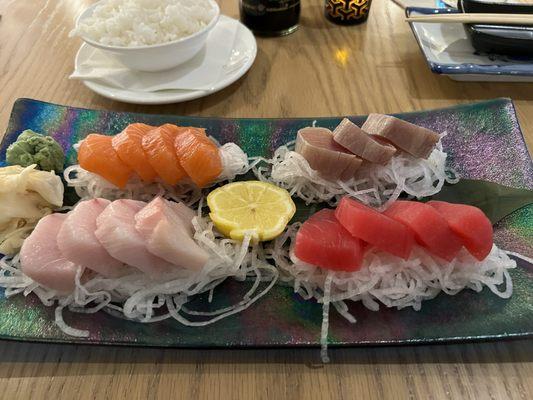 I ordered 15 pieces sashimi.