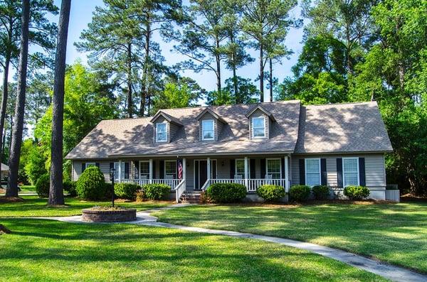 Classic Lowcountry home in desirable Long Pt.  Perfect for entertaining indoors and out...