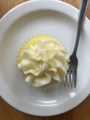 Lemon cupcake