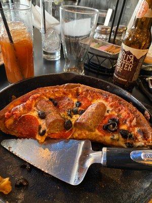 Gold Helmet Pizza.  Outstanding.