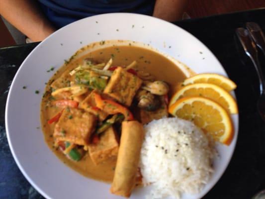 Crispy Tofu with Red Curry Sauce