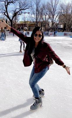 Ice skating at Acacia Park!