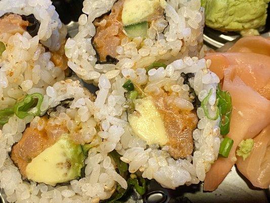 Spicy tuna rolls