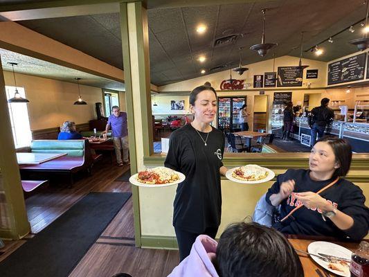 Gabriella, Ali & Kate are da bomb!!! Just the service from these ladies are a reason to eat here! When you're here, you're family!