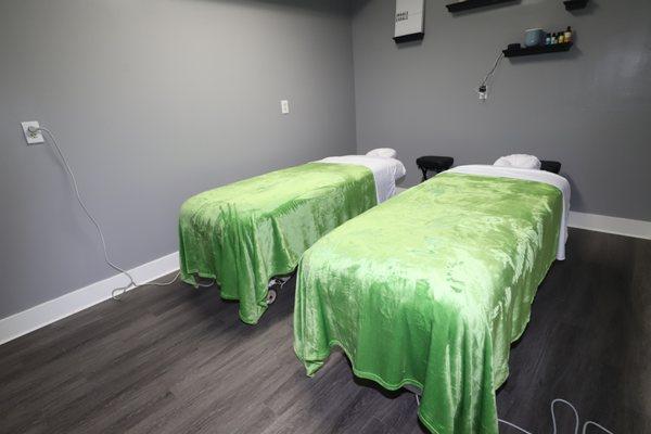 Couples massage room so that our clients can spend quality time and connect with their loved ones.