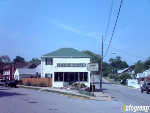 St. Charles Animal Hospital & Clinic