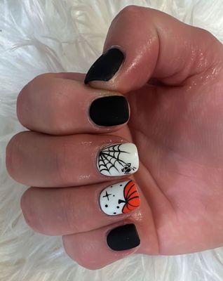 I LOVE my Halloween nails!